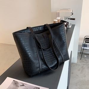 Wholesale Cheapest Price Large Capacity Women's Tote <b>Bag</b> Outdoor Waterproof PU Single Shoulder <b>Bag</b> Fashionable Simple Mommy <b>Bag</b> - Product Image 1