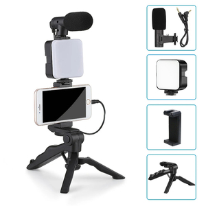 Trípode Flexible con Rotación de 360 Grados, Palo Selfie con Luz LED y Micrófono, Monopié Plegable Mini Portátil para Video - Product Image 6