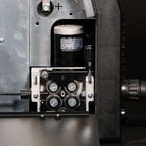 Soldador multiproceso TOPWELL de 200A con control sinérgico inteligente para aluminio y acero inoxidable, pulso de 200A, con control inteligente - Product Image 5