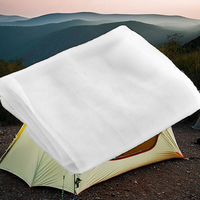 Moustiquaire rectangulaire légère blanche 48" x 72" pour le camping, les voyages, la couverture de lit, l'abri et la protection contre les insectes en extérieur