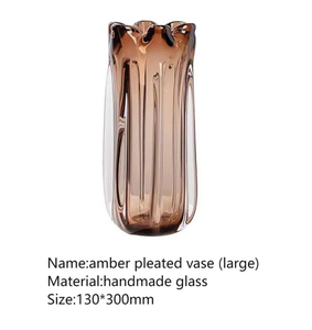 Decoración de jardín personalizable con jarrón de vidrio de colores y combinación de cubos Rubik. - Product Image 3