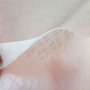 Tissu Jacquard 100% Polyester Air Mesh 3D Spacer 150D Tricoté Chaîne 350gsm Résistant à l'Abrasion Respirant pour Vêtements et Sacs - Product Image 4