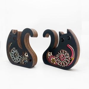 Uionen New Hand Carved Wooden Cat Figurine Father's Day Mother's Day Valentine's Day Gift Home Desktop Decorative Ornament - Product Image 3