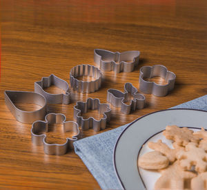 Cortador de Pastel de Aluminio de Alta Calidad con Diseño de Conejito, Fácil de Limpiar, para Decoración de Pasteles, Ideal para Reposteros Profesionales - Product Image 1