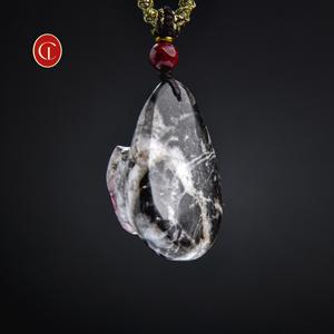 จี้หินคริสตัลซินนาบาร์สีแดงธรรมชาติ สร้อยคอหินดิบทรงเมทริกซ์ ดีไซน์ทันสมัย พร้อมเชือก หินบำบัด ป้องกันภัย เหมาะเป็นของขวัญสำหรับชาวพุทธ - Product Image 6