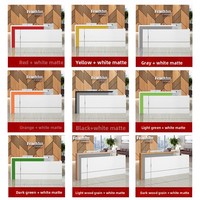Comptoir de réception/caisse en bois massif avec rangement, design simple et moderne pour magasin de vêtements, petite boutique, hôtel, ou réception.