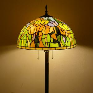 Lampadaire LED de style européen et américain de 18 pouces avec base en fer E27 – Catégorie de produit pour la décoration du salon et de la chambre - Product Image 5