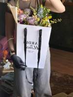 Nouveau design 2026 – Sacs en papier d'art de luxe grand format personnalisés et pliables pour bouquets de fleurs, cadeaux de mariage, avec poignée longue