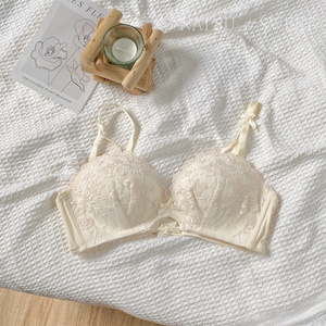 Sujetador con aros de encaje blanco para mujer NAISU Design, copa completa, estilo romántico, tirantes ajustables, cierre en Y - Product Image 6