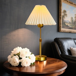 Xu hướng nhà hàng hóa cảm ứng có thể sạc lại đèn vàng bàn bảng ánh sáng - Product Image 5