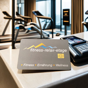 Tarjeta de PVC Personalizada 2024, Nuevo Tipo de Tarjeta Magnética de Plástico para Regalo Empresarial y de Membresía VIP, Impresión Offset, Caja Incluida - Product Image 2