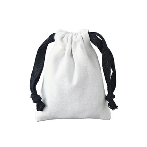 Pochette en toile de coton 9x11cm 8oz avec cordon de serrage pour le rangement de cosmétiques ou de rouges à lèvres - Product Image 1