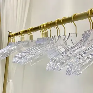 Cabide de roupa acrílica transparente, cabide de roupas adulto com gancho de metal anti-derrapante para casaco