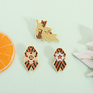 دبوس المينا بشريط سانت جورج بروش العلم الروسي يوم النصر هدية مجوهرات تذكارية للأصدقاء وجامعي الهدايا - Product Image 2