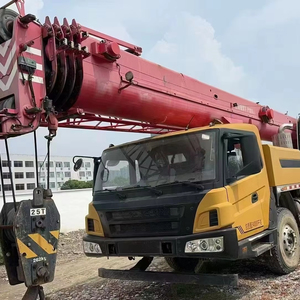 Grue d'occasion STC250H 25 tonnes Shanghai STC SAC en bon état à prix réduit - Vente flash - Product Image 1