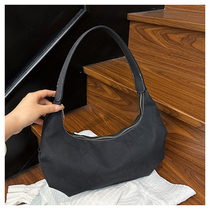 Borsa a Mezzaluna Vintage in Pelle PU per Uso Quotidiano Femminile alla Moda - Product Image 2