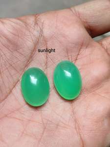 หินคริโซเพรสธรรมชาติเกรดสูงอัญมณีเจียระไนแบบหลวมสีเขียวอ่อนบำบัดอัญมณีขัดเงารูปร่างต่างๆ - Product Image 5