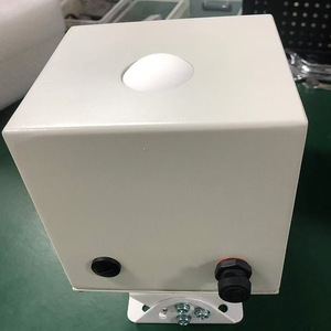 Medidor ultrasónico de nivel y velocidad del agua con alcance de 35 m y salida de 4-20 mA para monitoreo de lagos, ríos y embalses - Product Image 2