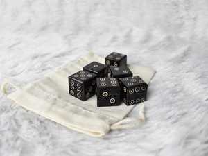 Dés en corne de buffle fabriqués à partir de matériau de corne naturelle, conçus pour les jeux de société classiques, jeux de table, décoration - Product Image 3