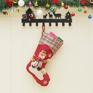 Sac de Noël en peluche adorable motif renne à carreaux classique 3D de 18 pouces pour cheminée, idéal comme sac cadeau de Noël - Product Image 2
