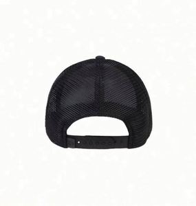 Gorra Deportiva Personalizada Tipo Trucker de 5 Paneles con Frente 100% Algodón y Malla 100% Poliéster para Aventuras al Aire Libre - Product Image 4