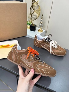 Scarpe da Corsa Forrest Gund di Alta Moda con Lacci Bicolore, Logo in Pelle, Tendenza di Moda Versatile, Fodera in Rete per Coppie - Product Image 4