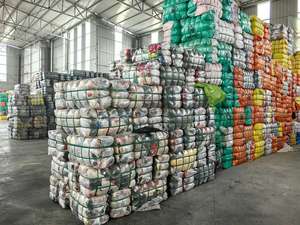 SF01 Ukay Bales Abbigliamento di Seconda Mano Economico per <span class=keywords><strong>Donna</strong></span>: Vestiti, Camicette, Jeans, <span class=keywords><strong>Stock</strong></span> Misto di Abbigliamento Usato all'Ingrosso - Product Image 1