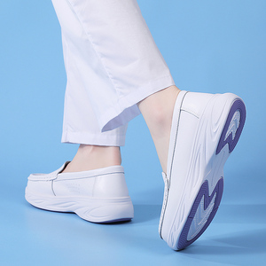 Scarpe da donna all'ingrosso da donna scarpe da infermiera bianche con punta tonda comode scarpe da lavoro antiscivolo per uso quotidiano ospedaliero - Product Image 2
