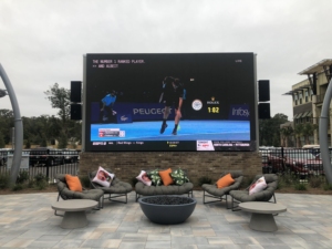 Pantalla LED para tienda minorista al aire libre Educación Centro comercial Uso del metro Gran angular y estabilidad realista garantizada para siempre - Product Image 6