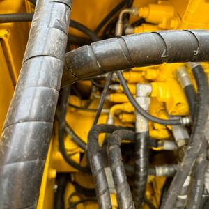 Excavadora Komatsu de segunda mano, modelo 2021/2022, 13 toneladas, peso operativo, motor y componentes de engranajes de alta calidad a la venta - Product Image 4