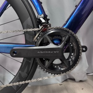 Bicicleta de Carretera de Carbono Completo CE Kozo1 SuperLight R8170 <span class=keywords><strong>Ultegra</strong></span> Di2 de 24 Velocidades con Ruedas de Carbono, Manillar Integrado, Freno de Disco y Eje de Pedalier T47 para Carreras - Product Image 5