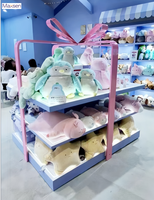Présentoir de vente au détail Maxsen à 3 niveaux, en métal durable et écologique, en forme de cadeau, avec éclairage LED, pour jouets en peluche, personnalisable