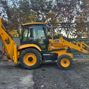 รถตักล้อยาง JCB 3CX สีเหลือง เครื่องยนต์ดีเซล พร้อมปั๊มเกียร์บ็อกซ์ แขนขุดด้านหลัง สำหรับงานวิศวกรรม - Product Image 6