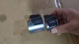 Pièces de machines de construction : Solénoïde 300AA000082A, 300AA00006A, 300AA00046A, 300AA00122A Danfoss et Bobine - Product Image 3