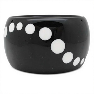 Bracelet classique en céramique noire et résine, points blancs uniques, motif de qualité supérieure, design classique unisexe, pour mariage, pour femme - Product Image 3