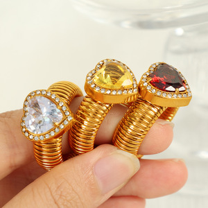 แหวนรูปหัวใจชุบทองประดับคริสตัลหลากสีสันเครื่องประดับแฟชั่นสตรีของขวัญปาร์ตี้ - Product Image 3