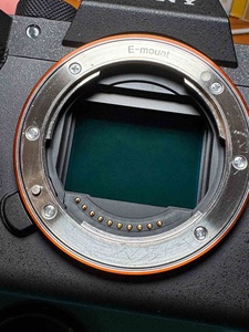Cámara Sony 4K Alpha 7R IV de 60.2mp con Grabación de Video 4K, Cámara sin Espejo Usada - Product Image 5