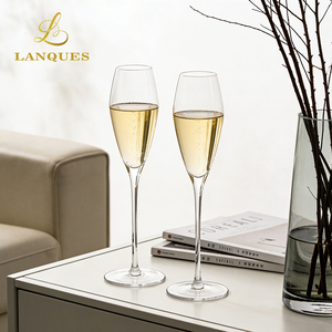 แก้วโปรเซคโก้ทรงฟลุต Lanques Premium ALICE Diamond ผลิตจากคริสตัลใสไร้สารตะกั่ว เป่าด้วยมือ ใช้ซ้ำได้ ปลอดภัยสำหรับเครื่องล้างจาน - Product Image 2