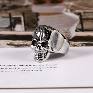 แหวนกะโหลกผู้ชายไทเทเนียมเหล็กดีไซน์โครงกระดูกแฟชั่นเครื่องประดับของขวัญอุปกรณ์เสริมขนาด 7 8 9 10 11 SA870 - Product Image 3