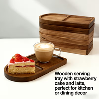 Plateau de service en bois avec compartiments pour collations, accompagnements et assiettes de petit-déjeuner