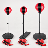 Ensemble de ballon de frappe pour enfants avec support réglable en hauteur, gants de boxe et pompe manuelle, ensemble de boxe pour enfants pour la pratique des débutants