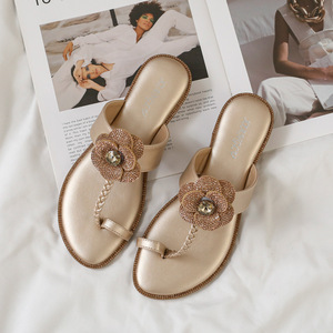Xuanhui Nuovo Stile Sandali da Donna con Anello Dorato per il Piede, Cinturino Intrecciato con Strass a Fiore, Zeppa Bassa 3cm, per Esterni e Spiaggia - Product Image 1