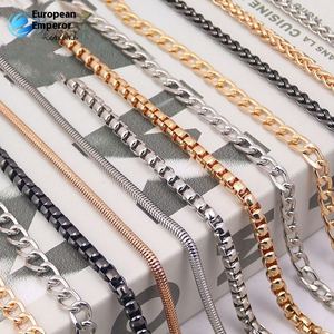 Accessoires Spéciaux Universels en Métal pour Sacs à Bandoulière, Chaînes Plates en Os de Serpent, Lanternes et Croix de Sacs (Vente en Gros) - Product Image 2