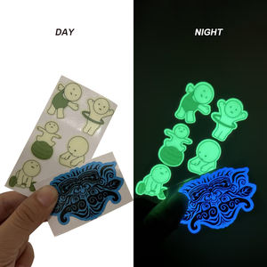 Pegatina luminosa personalizada divertida, pegatina de vinilo para niños, etiqueta impermeable que brilla en la oscuridad, pegatina que brilla en la noche - Product Image 3