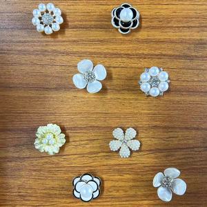 高級 フローラル ジェム スカーフ ショール クリップ ギフト ムスリム ヒジャブ ピン レディース スカーフ ブローチ マグネット ピン - Product Image 1