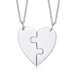 Collier demi-cœur en acier inoxydable plaqué or 18 carats, anti-ternissement, à graver, pour couples et meilleurs amis - Product Image 3