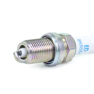 หัวเทียนทองแดงประสิทธิภาพสูง BKR5E-11 6953 สำหรับรถยนต์นิสสัน โตโยต้า มาสด้า เกีย ฮุนได ขายส่งจากโรงงาน - Product Image 4