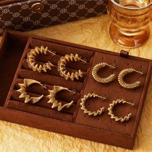 Pendientes de Acero Inoxidable Impermeables con Baño de Oro PVD de 14k y 18k, Joyería de Moda para Mujer, Pendientes de Alambre Enrollado para Primavera - Product Image 1