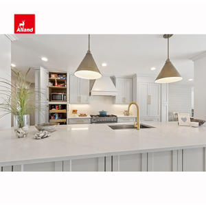 Coastal Dream Kitchens Panel empotrado manchado de madera maciza Manija pintada en blanco Puerta de vidrio Diseño de cocina Armario con Isla Grande - Product Image 2