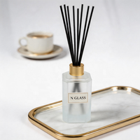 Bouteille vide en verre dépoli blanc pour diffuseur de parfum, 175 ml, avec col doré brossé, forme carrée